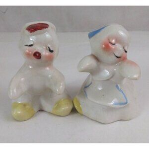 Vintage Van Tellingen Dutch Boy & Girl Hugging 3.78" Salt & Pepper Shakers